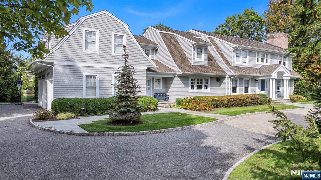 187 Buckingham Road - Photo 2