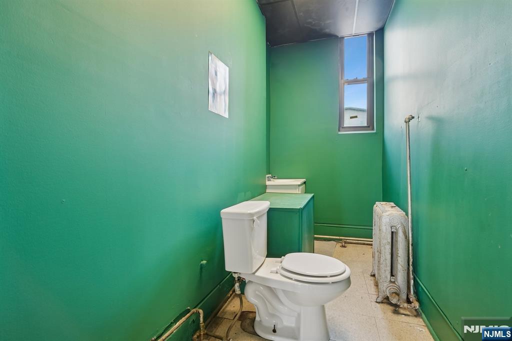 330 Glenwood Avenue, Bloomfield, NJ, 07003