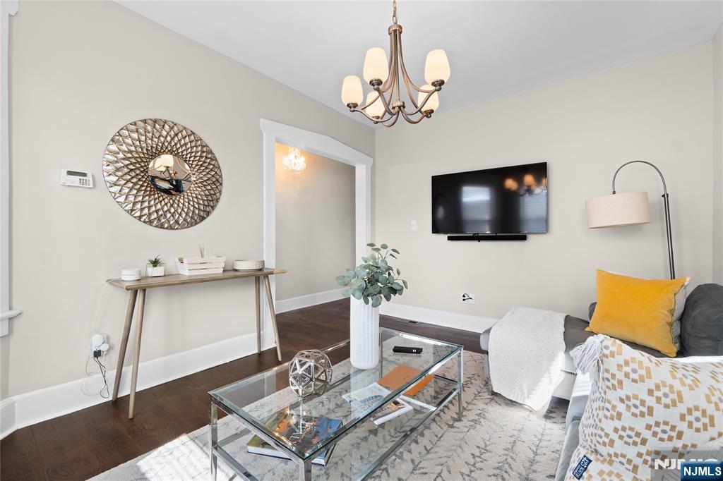 33-35 Mapes Avenue - Photo 3