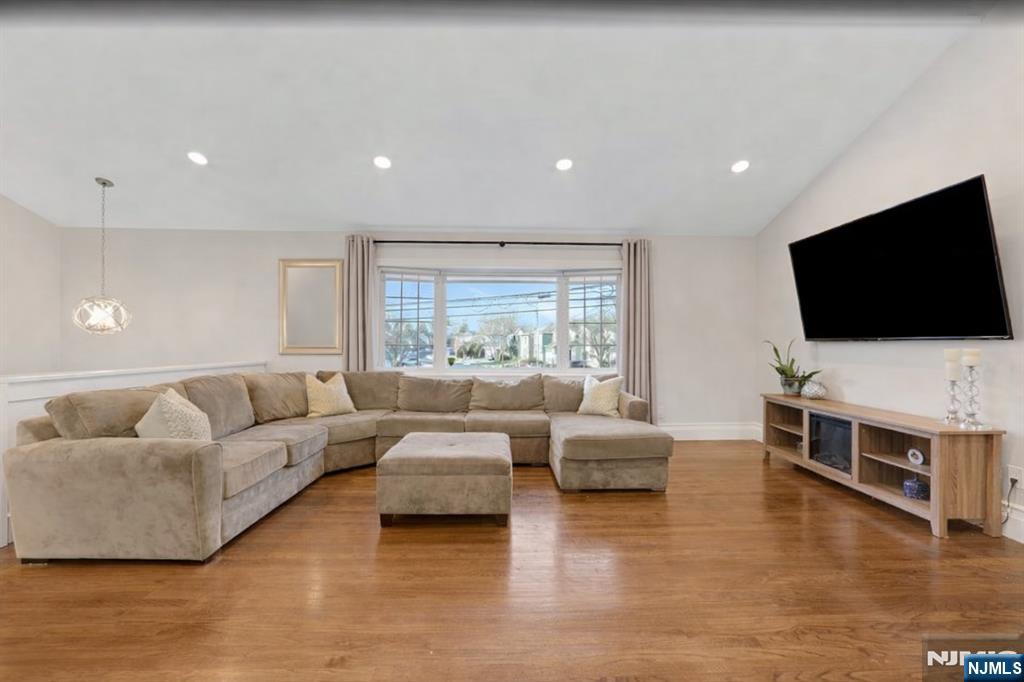 30-06 Morlot Avenue, Fair Lawn, NJ, 07410