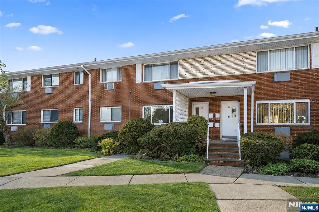 2000 Linwood Avenue, Fort Lee, NJ, 07024