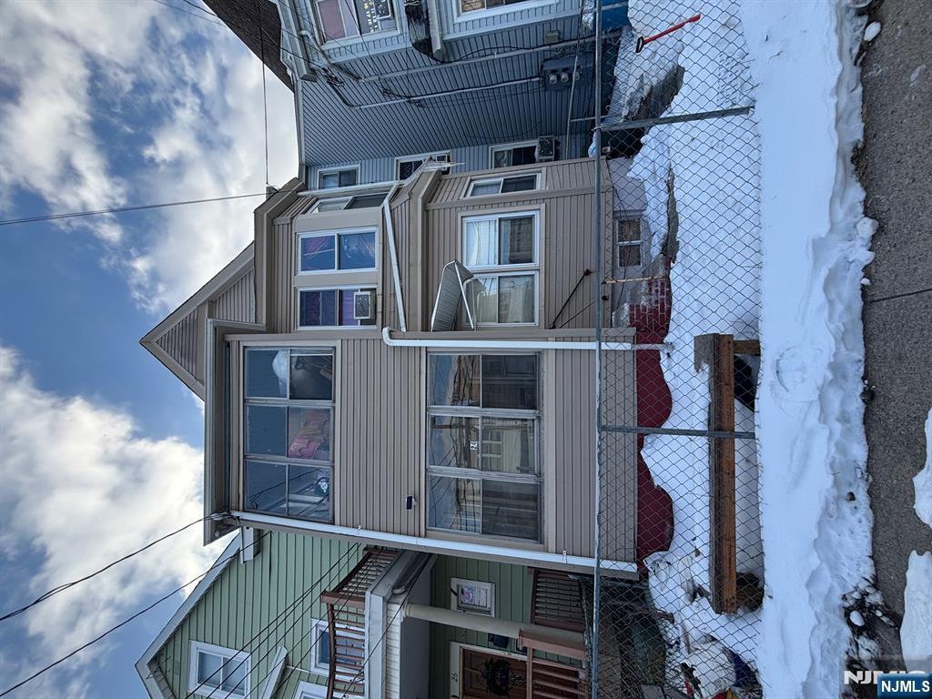 24 Doremus - Photo 3