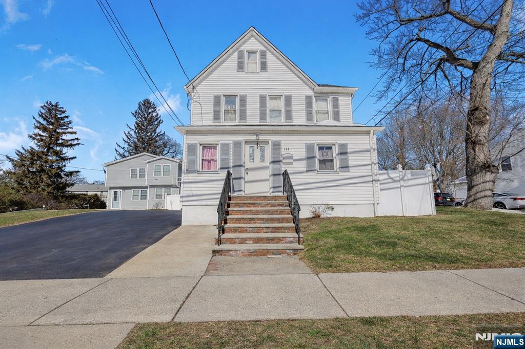 144 New Milford Ave, Dumont, NJ 07628