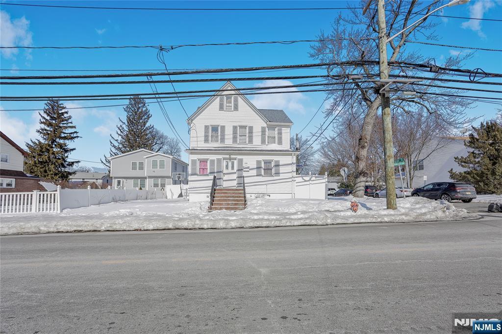 144 New Milford Ave, Dumont, NJ 07628