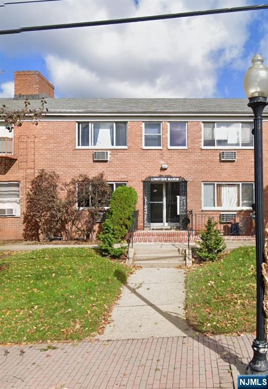 348A Boulevard, Hasbrouck Heights, NJ, 07604