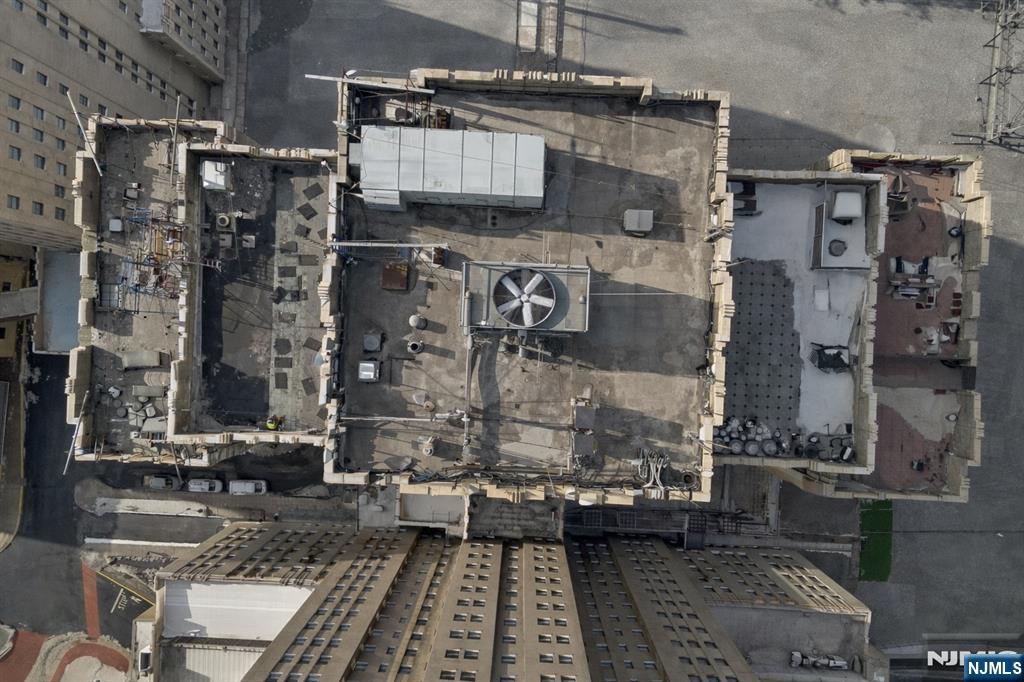 4 Beacon Way #PH 1900