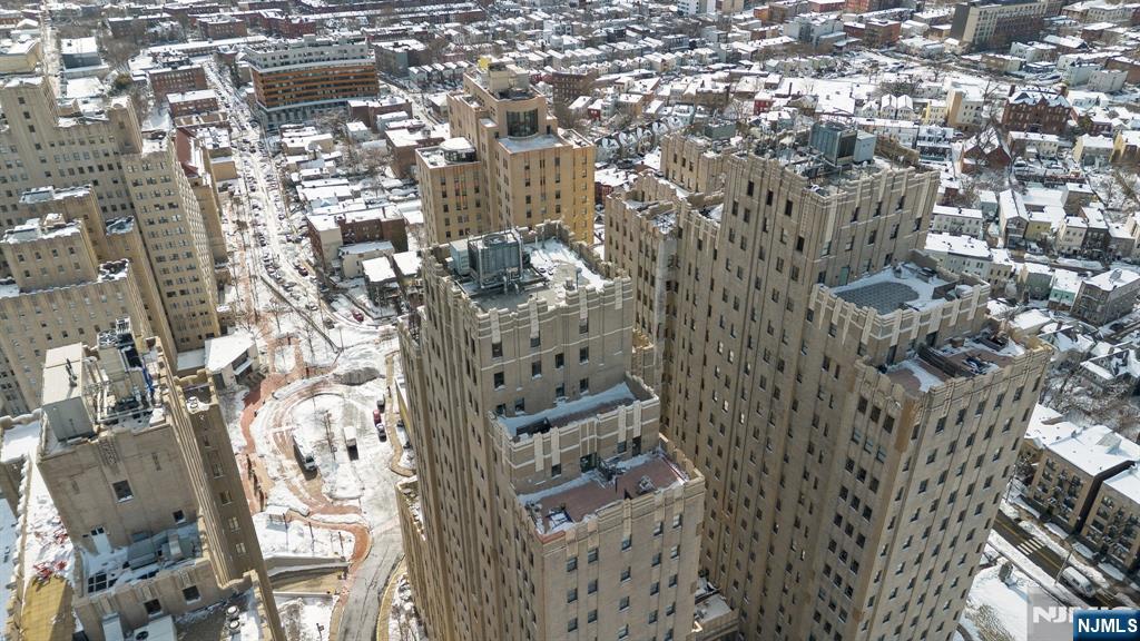 4 Beacon Way #PH 1900