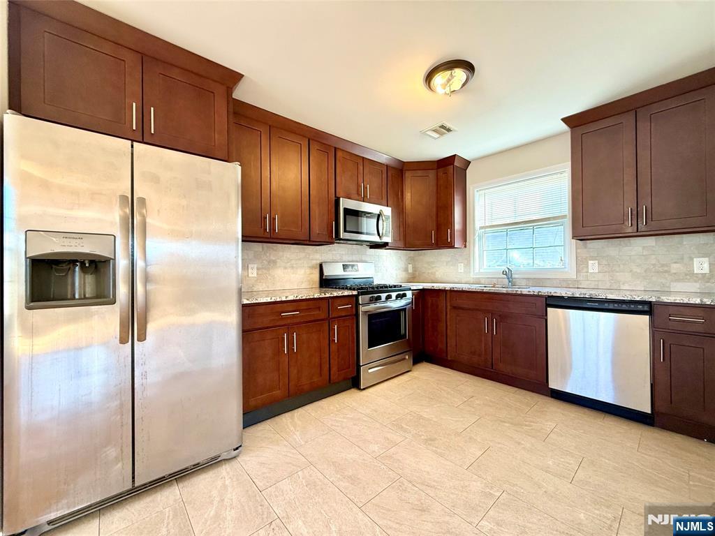 310 Lincoln, Lyndhurst, NJ, 07071