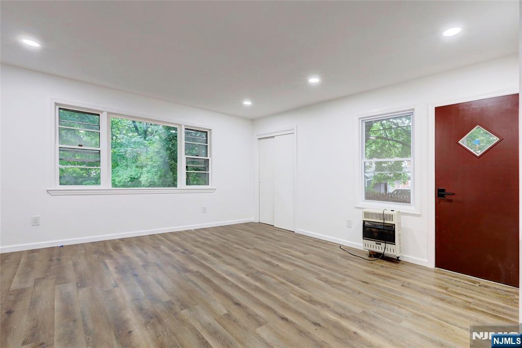 4-21 Saddle River, Fair Lawn, NJ, 07410