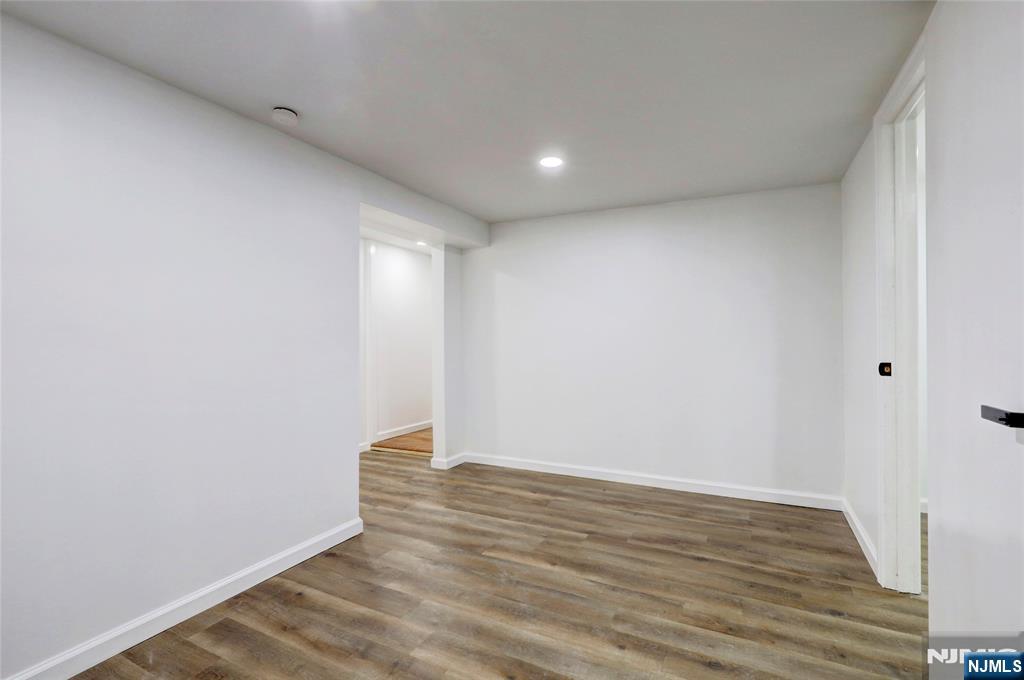 4-21 Saddle River, Fair Lawn, NJ, 07410