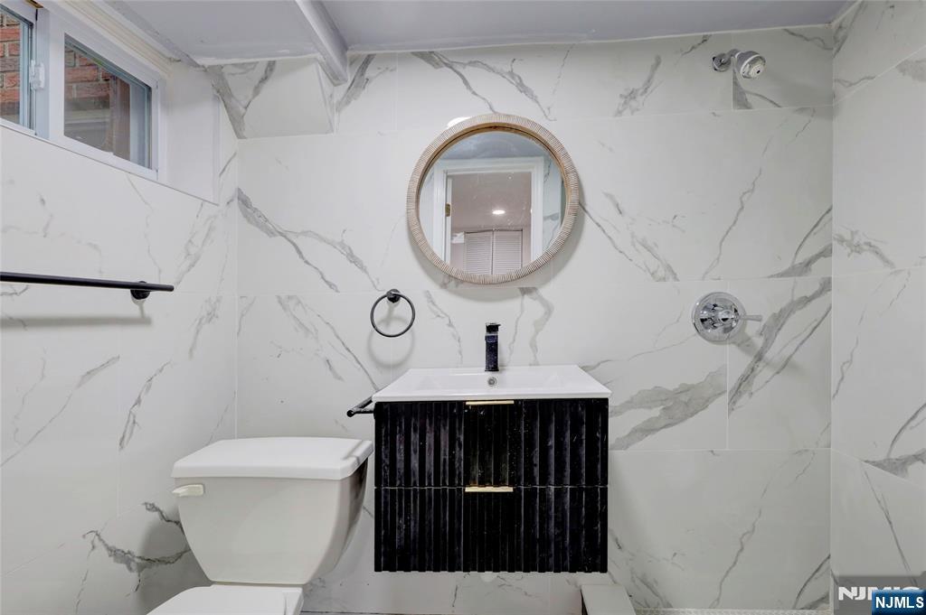 4-21 Saddle River, Fair Lawn, NJ, 07410