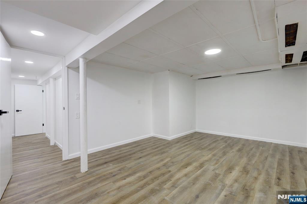 4-21 Saddle River, Fair Lawn, NJ, 07410