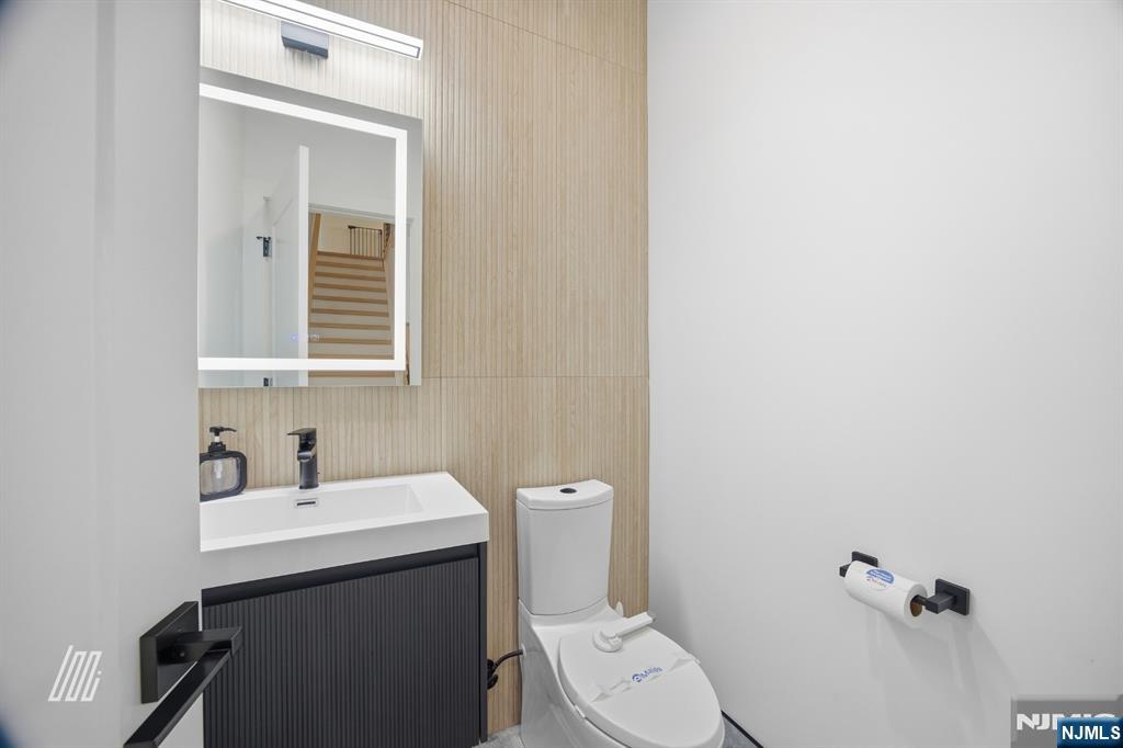 256A 7th Street - Photo 5