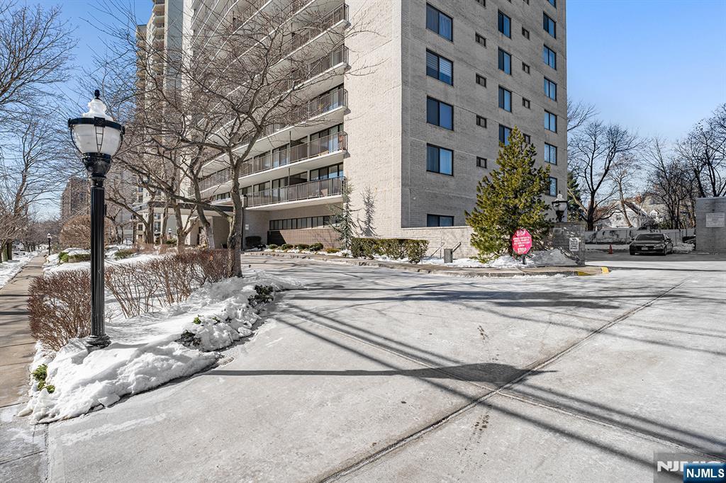 121 Regency Park, Ramsey, NJ, 07446