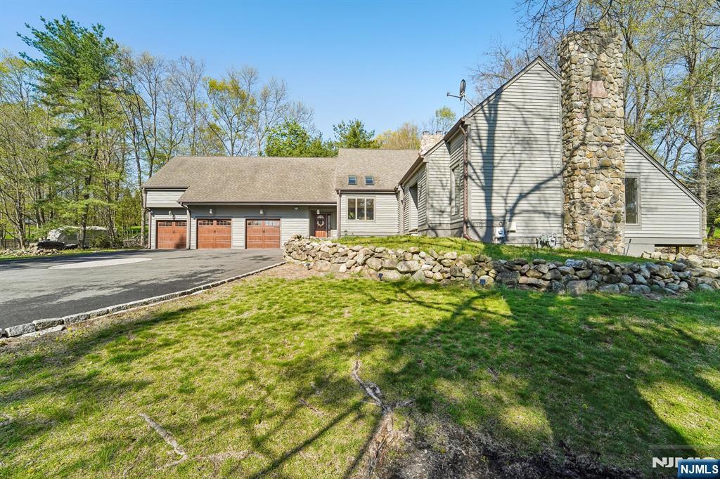 11 Carlough Road - Photo 2