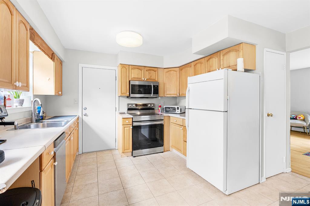 3 Rustic Circle, #D, Montvale, NJ 07645 Listing Photo  10