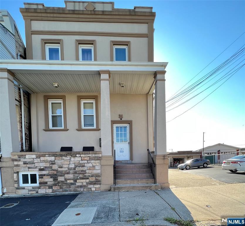 215 William, Harrison, NJ, 07029