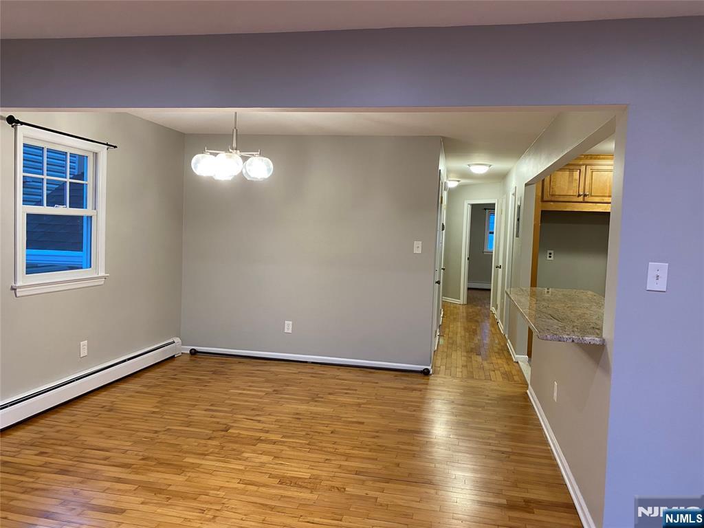 629 Schuyler Avenue 1st + Gr Fl - Photo 3