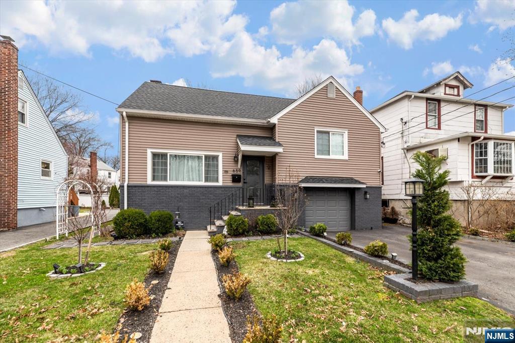 659 River Road, Teaneck, NJ, 07666