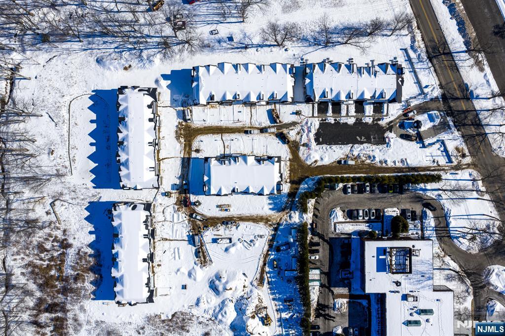 16-18 Paris Avenue #9