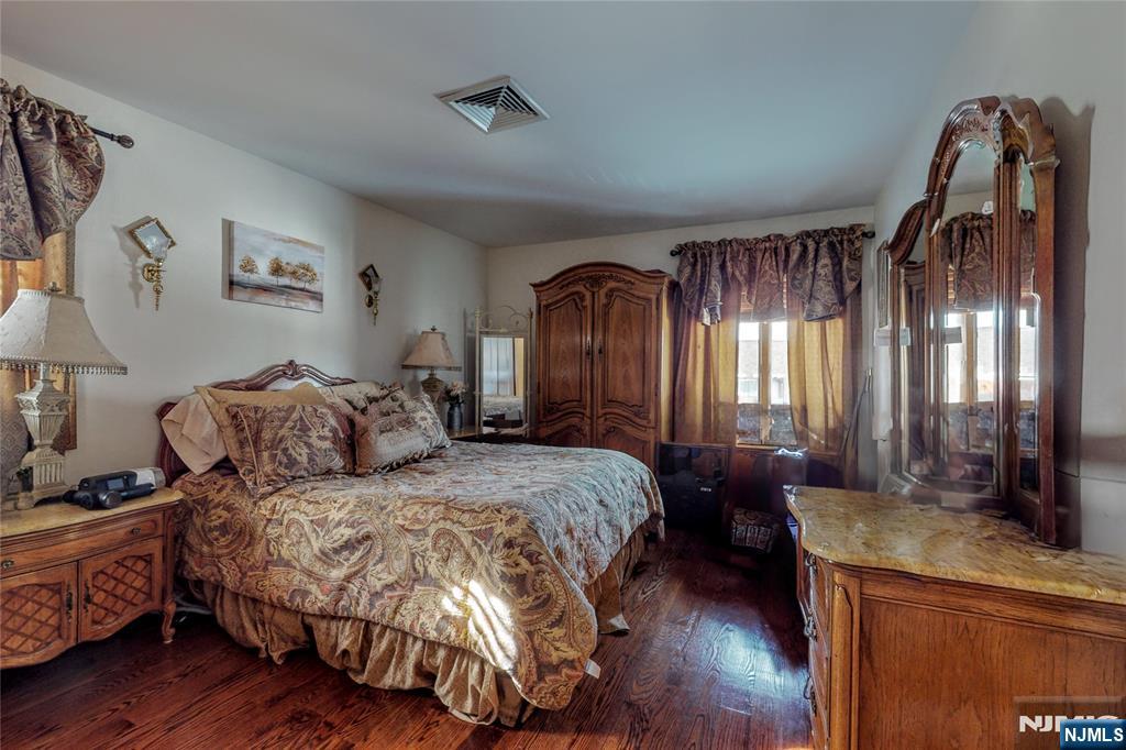 20 Albert — photo 24