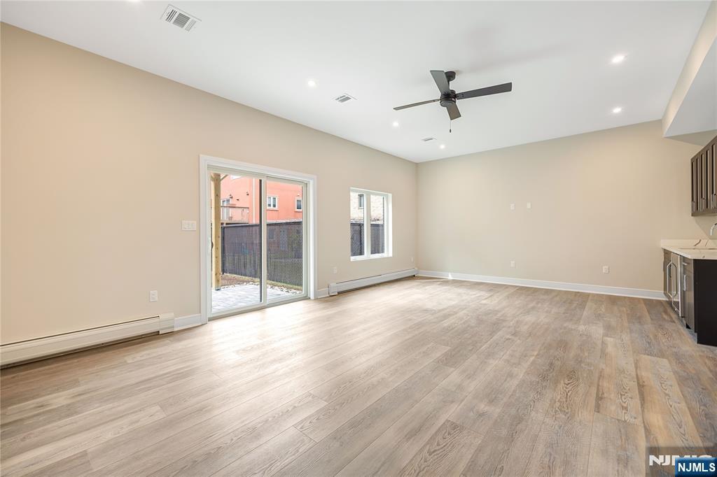 428 Lafayette Avenue — photo 9