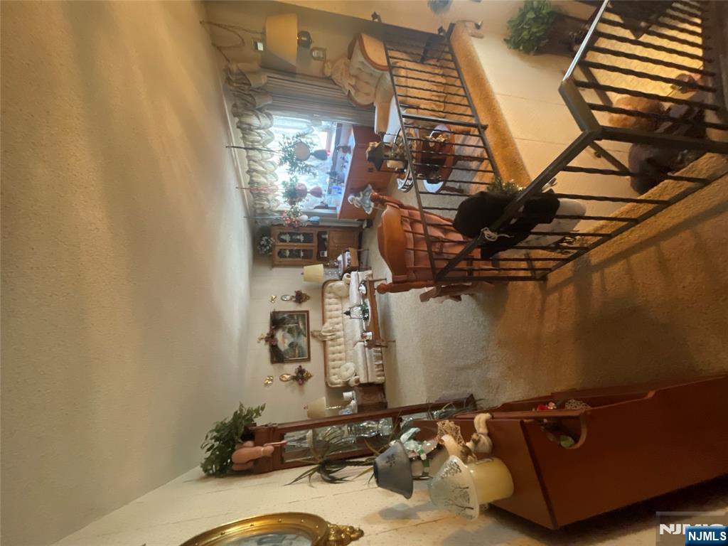 2212 Oakwood Lane - Photo 5