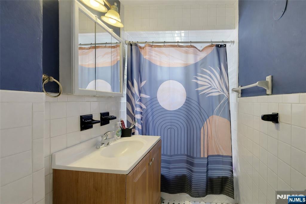 251 Grant Avenue - Photo 5