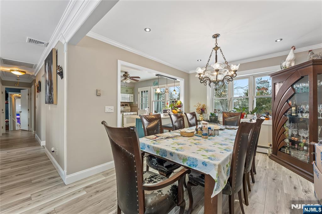 9 Chalen Court - Photo 4