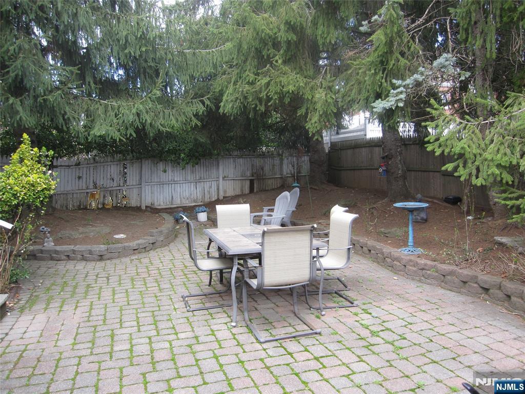 209 Tremont Avenue, Fort Lee, NJ 07024 Listing Photo  15