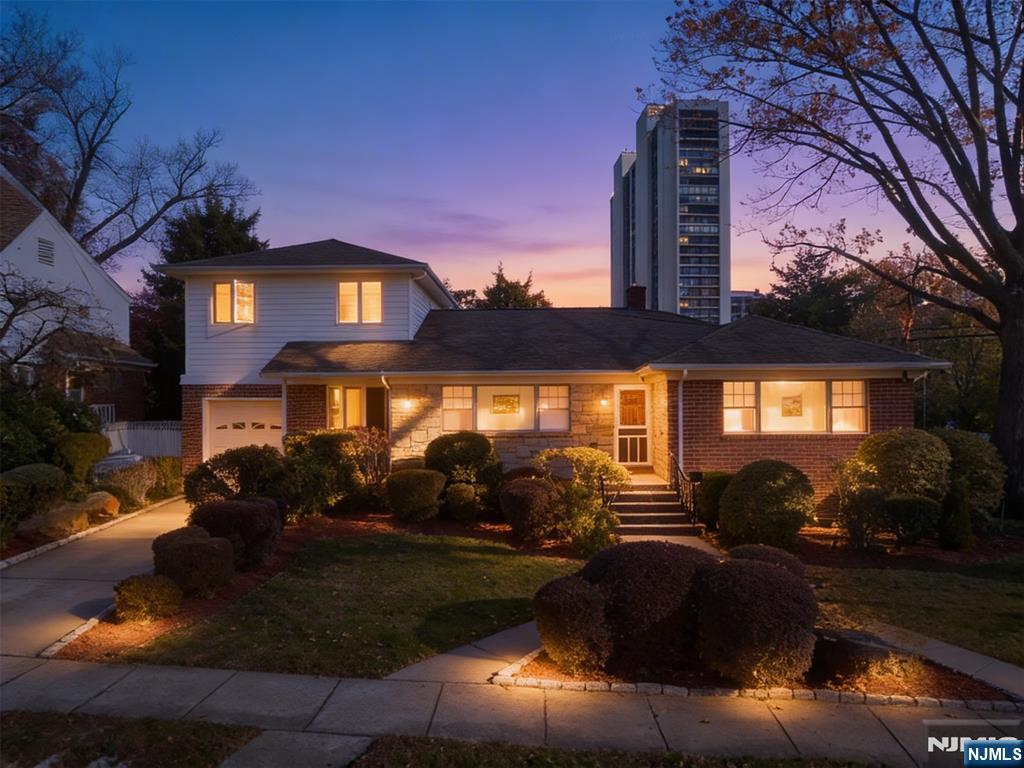 209 Tremont Avenue, Fort Lee, NJ 07024 Listing Photo  3