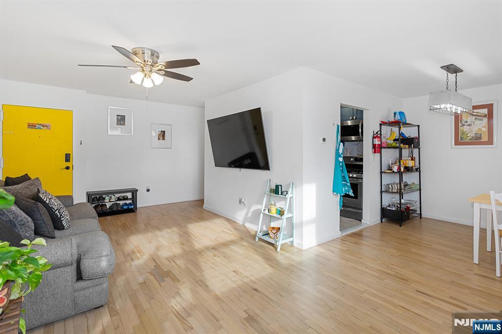 25 River Road B11 - Photo 5