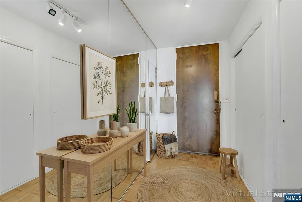 6 Horizon Road 1508 - Photo 2