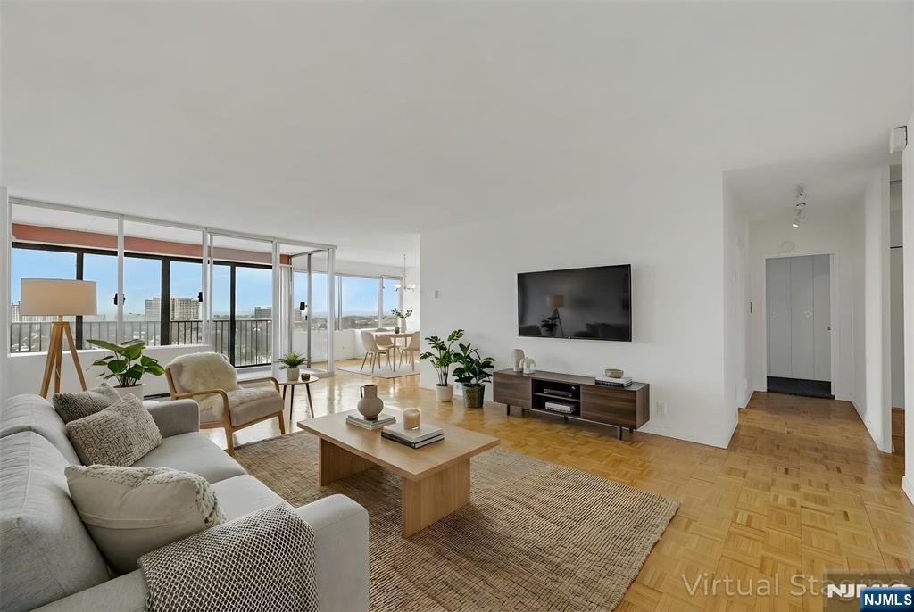 6 Horizon Road 1508 - Photo 3