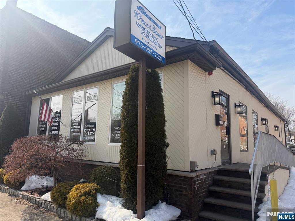 307 Main Street - Photo 3