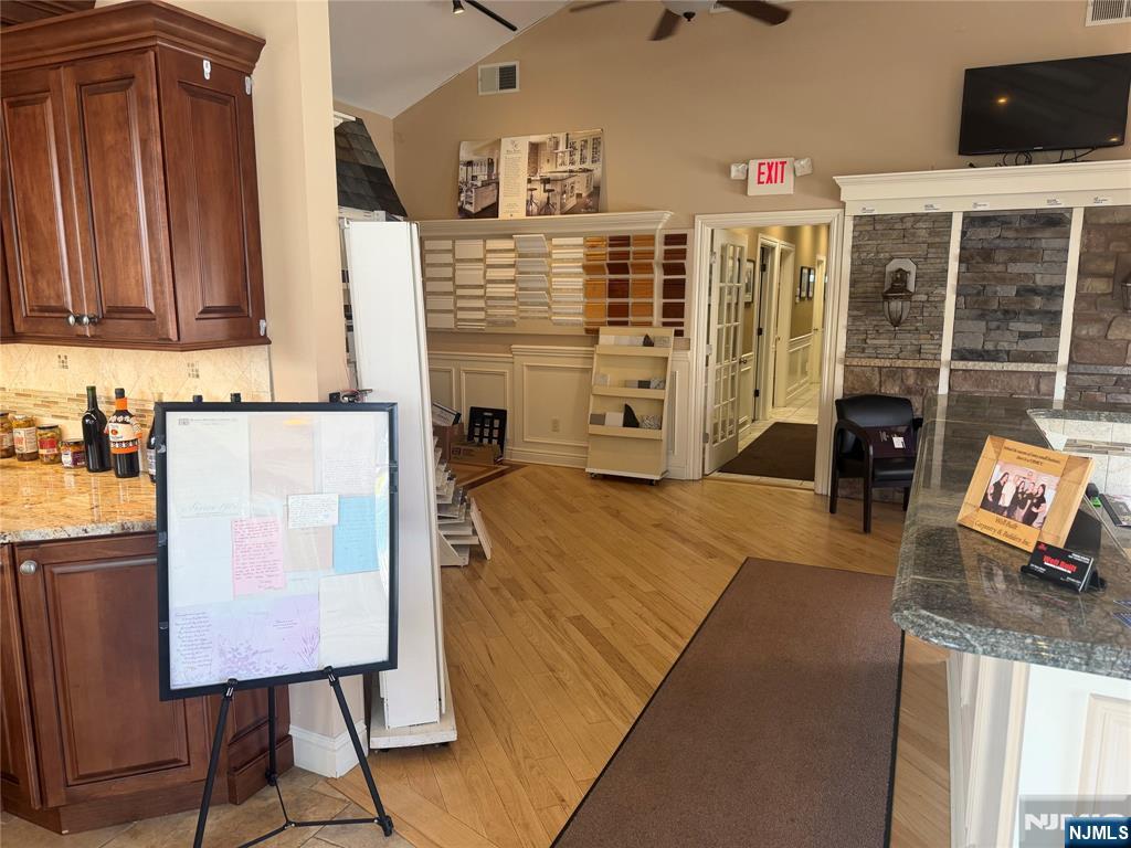 307 Main Street - Photo 5