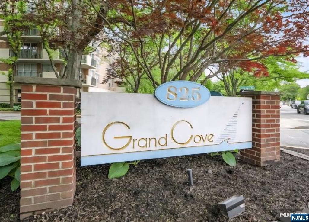 $585,000 Condo
