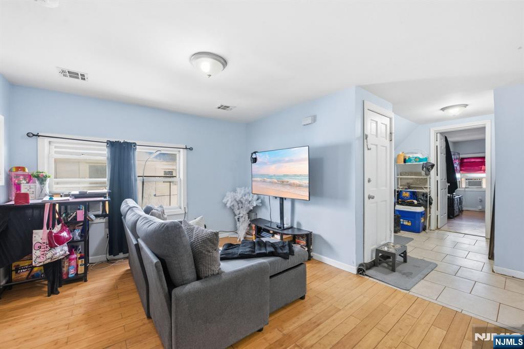 38 Mapes Avenue, Newark, NJ, 07112