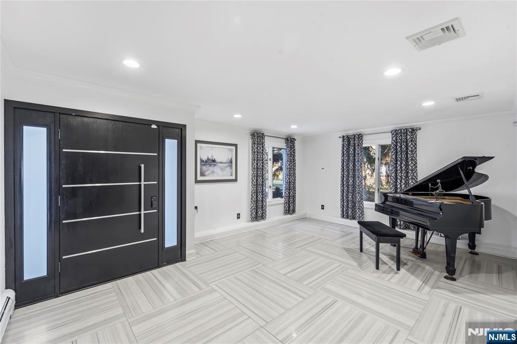 99 Ogle Road - Photo 2