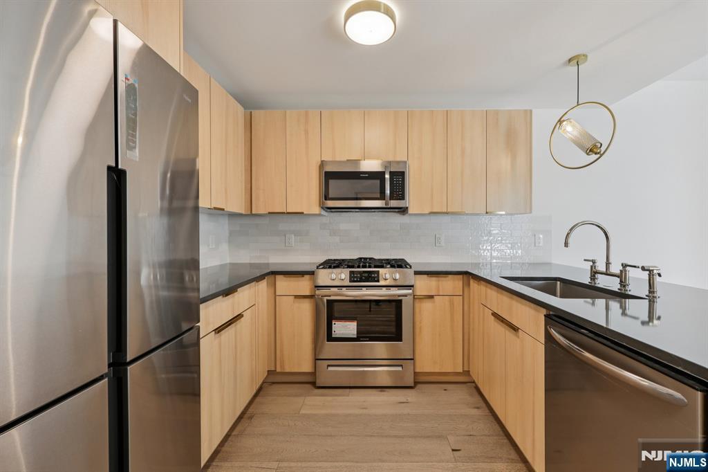$760,000 Condo
