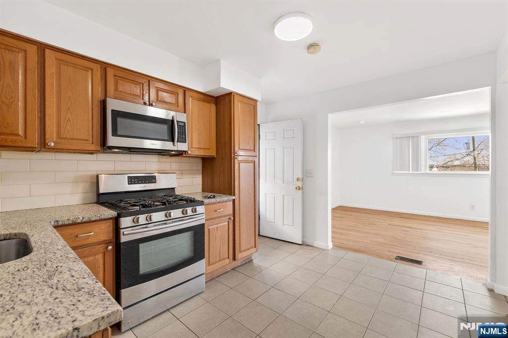 86 Katz Avenue - Photo 5