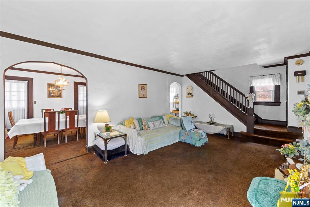 120 Raab Avenue - Photo 4