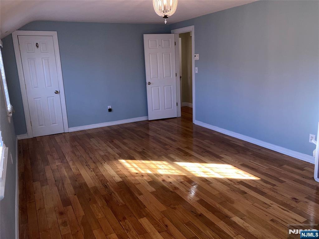 80 Carlton Avenue 2nd fl - Photo 3