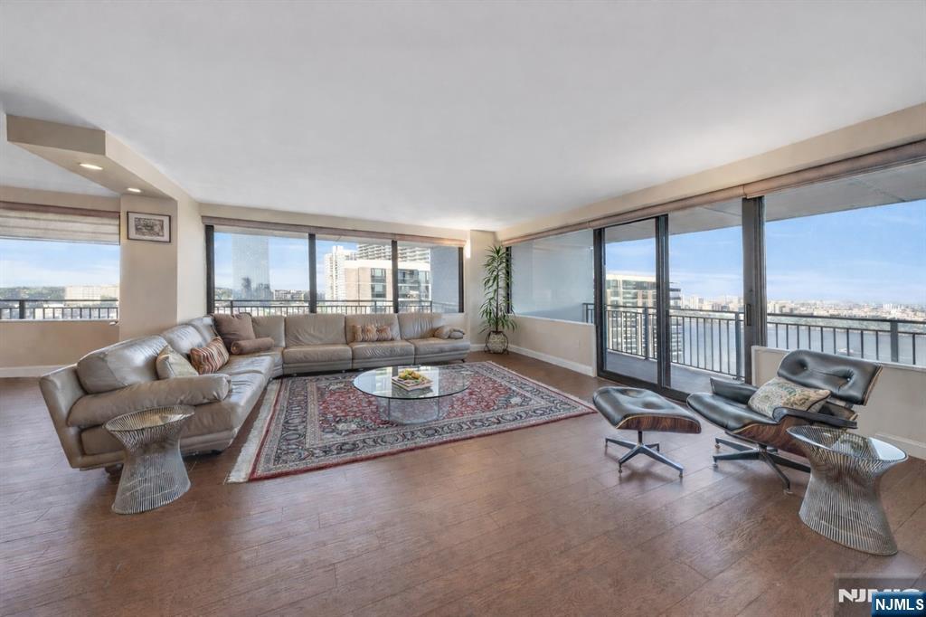 1500 Palisade Avenue UNIT 20A, Fort Lee, NJ, 07024