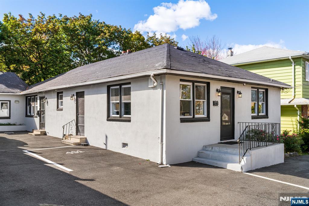 403 B Essex A - Photo 1