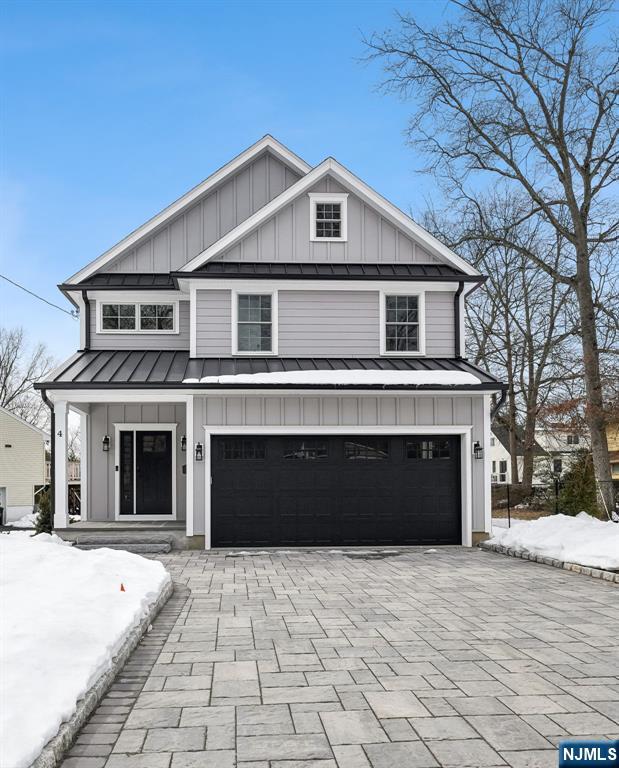 4 Plymouth Drive - Photo 1