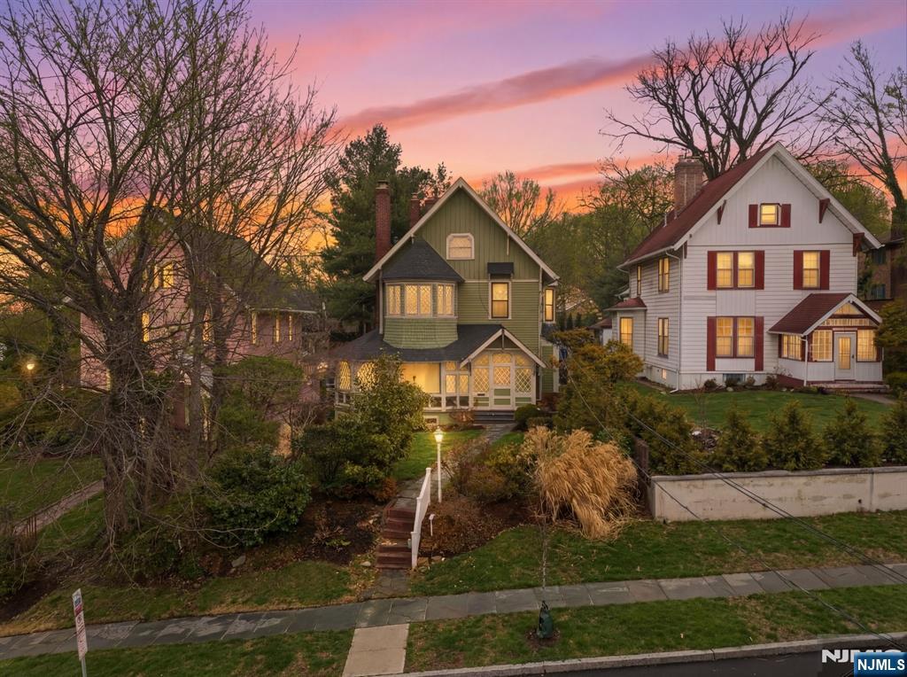 793 Iron Latch Road, Franklin Lakes, NJ, 07417