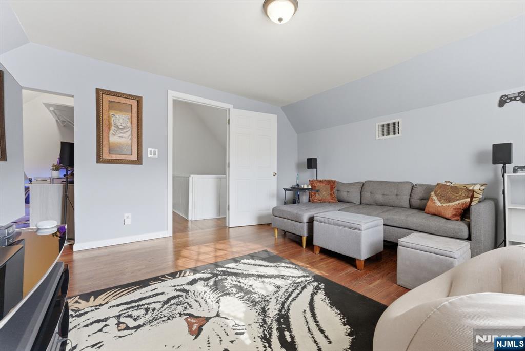 101 Palisade Avenue — photo 35