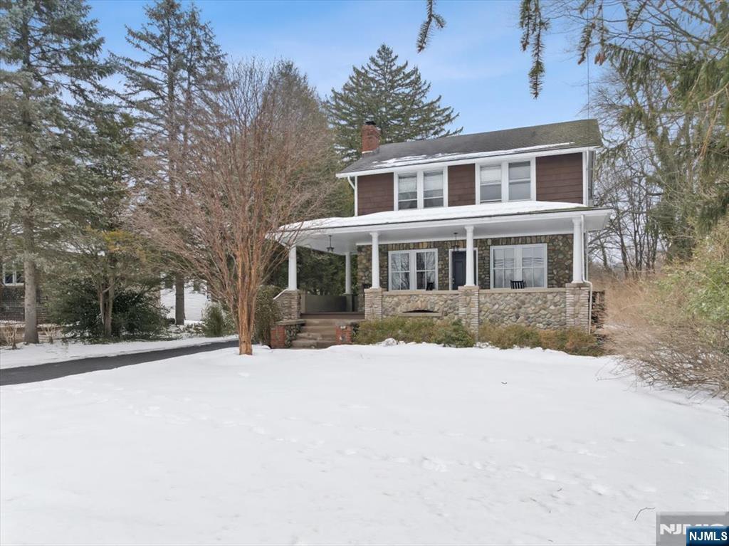 138 Chestnut Ridge Road, Saddle River, NJ, 07458