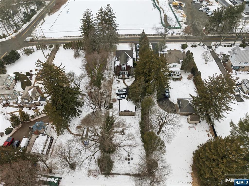 138 Chestnut Ridge Road, Saddle River, NJ, 07458